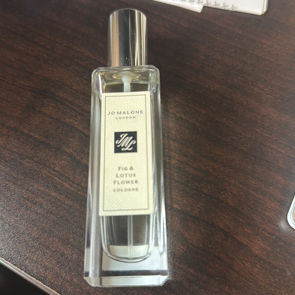 BNIB Jo Malone Fig & Lotus Flower- Price Firm - Picture 2 of 4